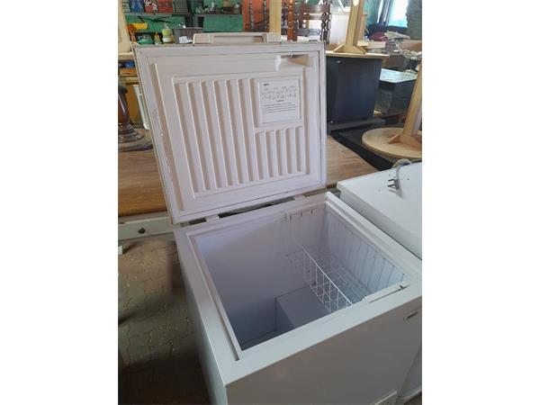 ~/upload/Lots/51530/AdditionalPhotos/fxtddbo6mu6p4/Lot 069 KiC Box Freezer (2)_t600x450.jpg